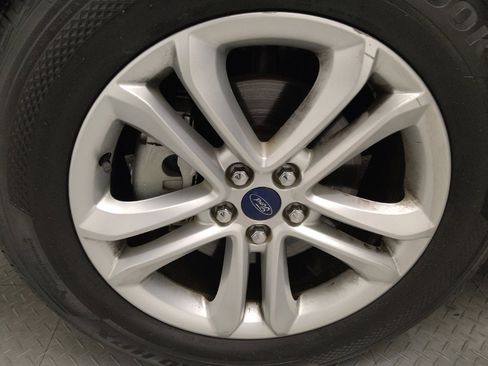 Used 2019 Ford Edge SEL w/ Equipment Group 201A image 31