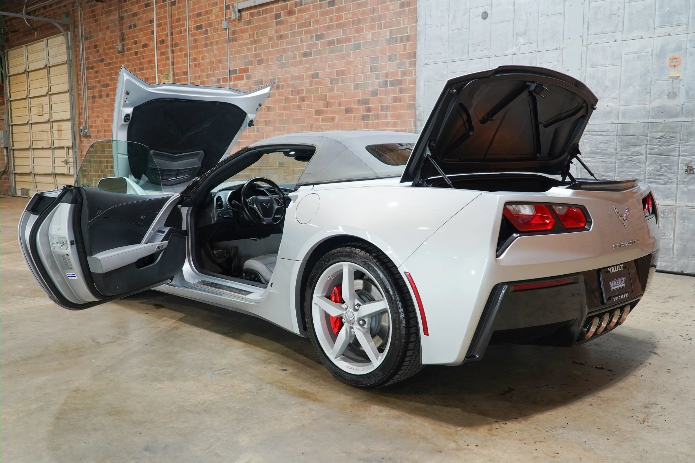 Used 2014 Chevrolet Corvette Stingray Convertible w/ 3LT Preferred Equipment Group RWD image 27