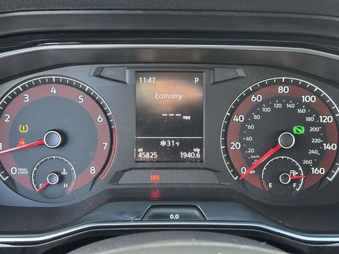 Used 2019 Volkswagen Jetta SE image 24