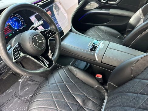 Certified 2023 Mercedes-Benz EQS 580 4MATIC Sedan image 4