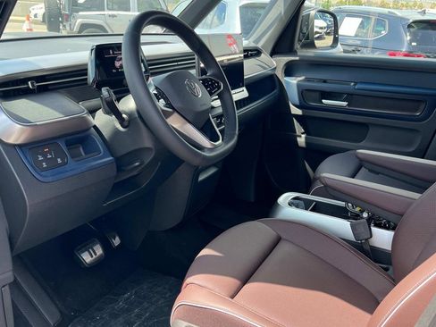 New 2025 Volkswagen ID. Buzz Pro S image 10