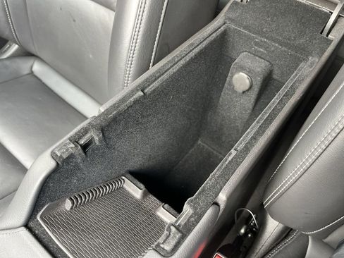 Used 2024 Cadillac XT4 Premium Luxury image 53