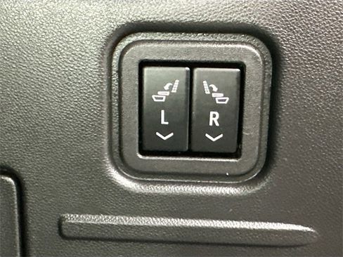 Used 2024 GMC Hummer EV 2X w/ Extreme Off-Road Package image 33