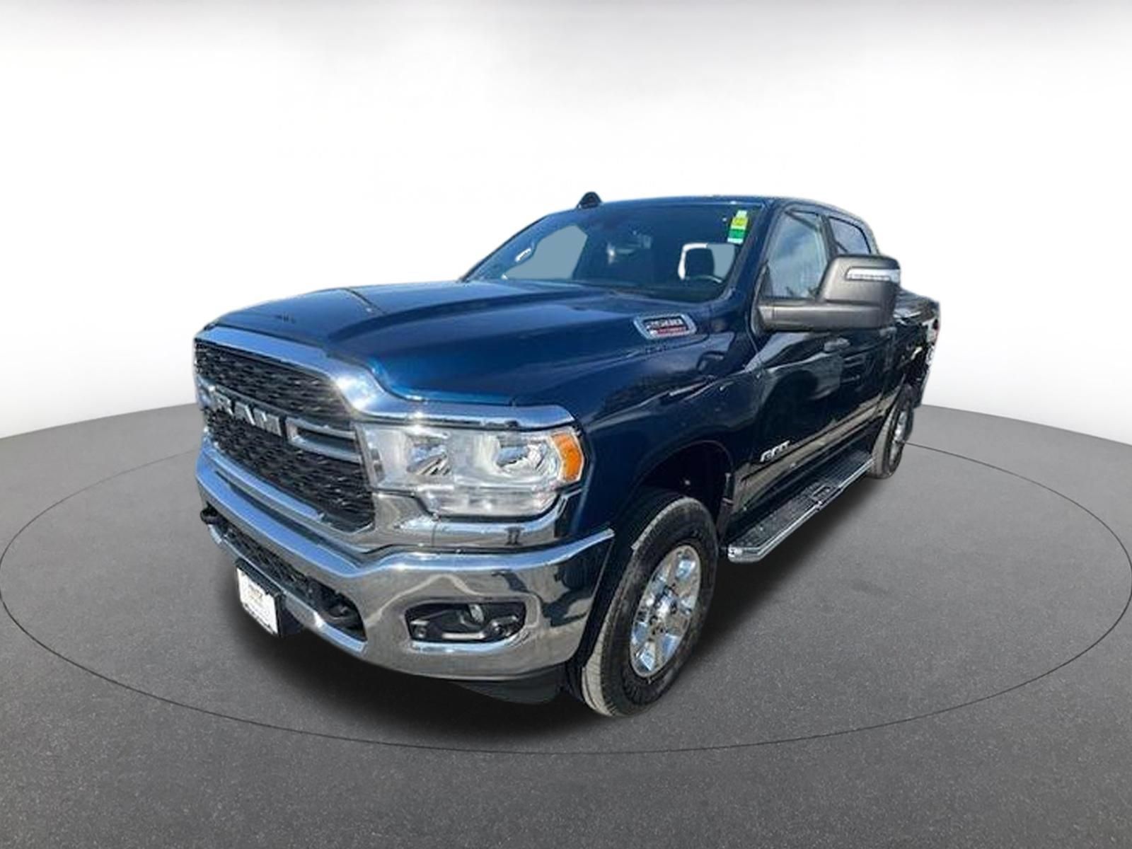 Used 2024 RAM 2500 Big Horn w/ Safety Group AWD/4WD image 2
