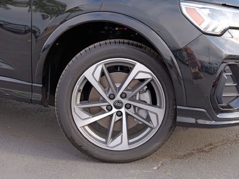 New 2025 Audi Q3 2.0T Premium image 2