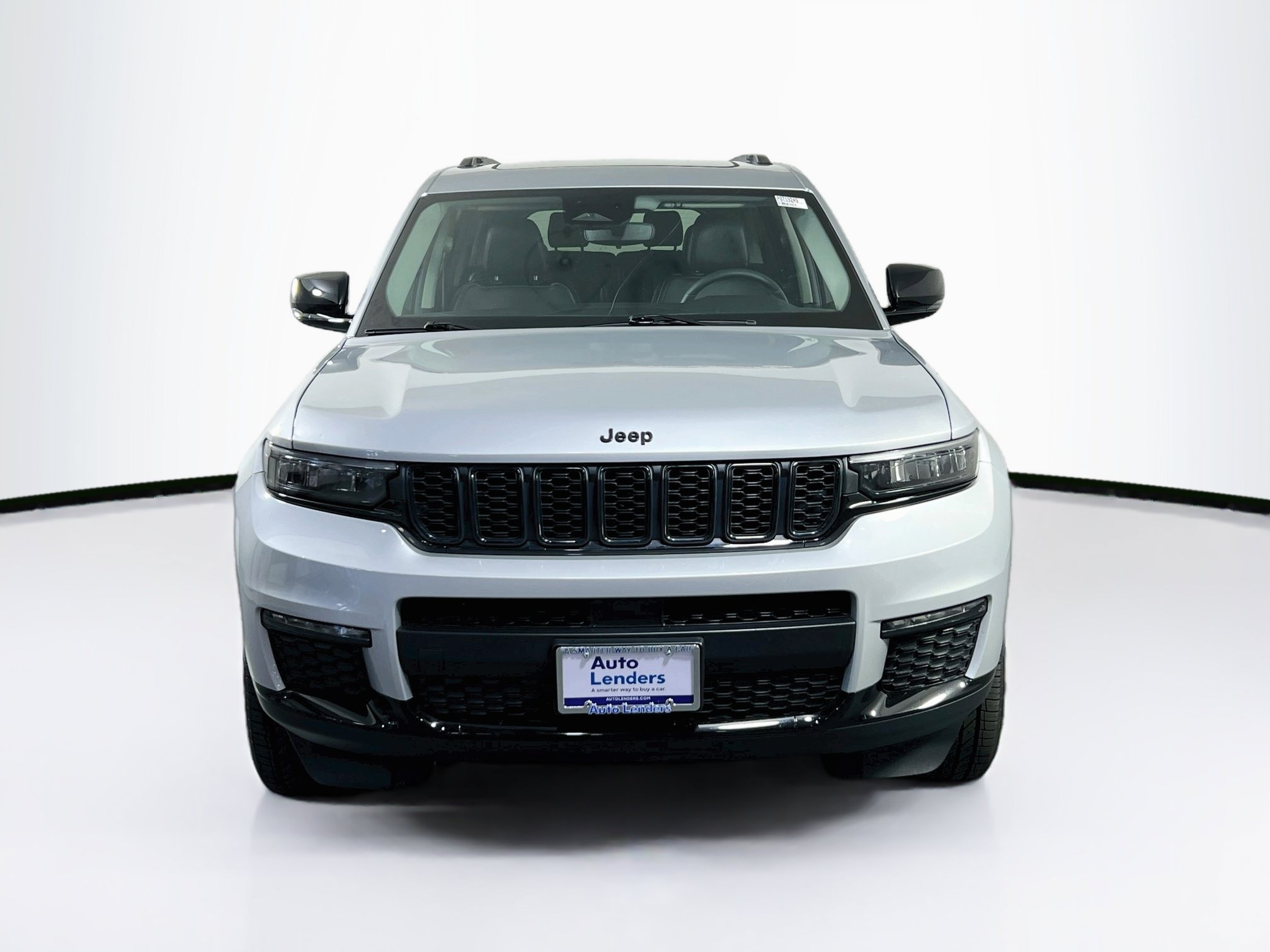 Used 2023 Jeep Grand Cherokee L Limited w/ Black Appearance Package AWD/4WD image 2