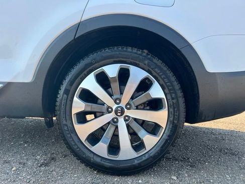 Used 2021 Kia Telluride S AWD/4WD image 14