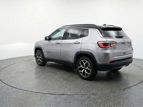 Used 2025 Jeep Compass Limited image 6