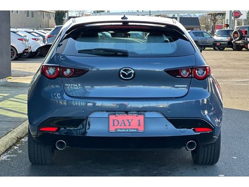 New 2026 MAZDA MAZDA3 Hatchback w/Premium Plus Pkg image 5
