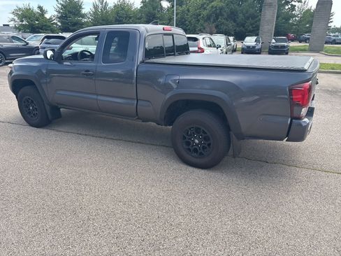 Used 2019 Toyota Tacoma SR w/ SX Package RWD image 8
