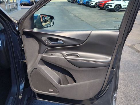 Used 2018 Chevrolet Equinox Premier FWD image 14