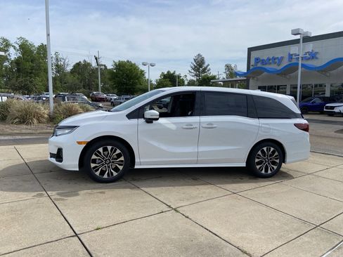 New 2026 Honda Odyssey Elite image 5