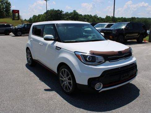Used 2019 Kia Soul ! w/ Technology Package FWD image 4