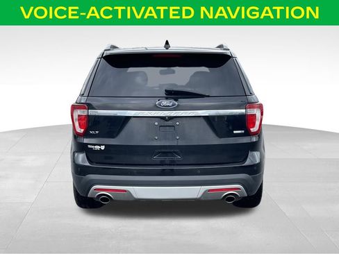 Used 2016 Ford Explorer XLT w/ Equipment Group 202A image 4