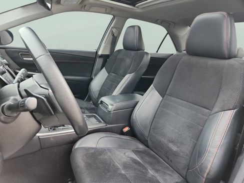 Used 2016 Toyota Camry XSE w/ Advanced Technology Package image 16