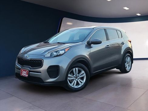 Used 2018 Kia Sportage LX image 1