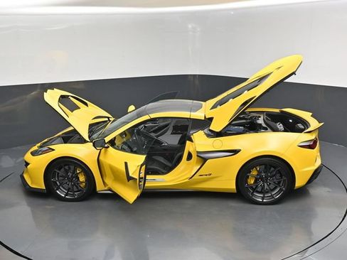 Used 2025 Chevrolet Corvette ZR1 w/ Stealth Interior Trim Package RWD image 17