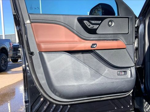 New 2026 Lincoln Aviator Reserve image 10