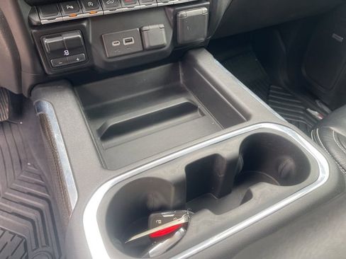 Used 2020 Chevrolet Silverado 1500 RST image 34