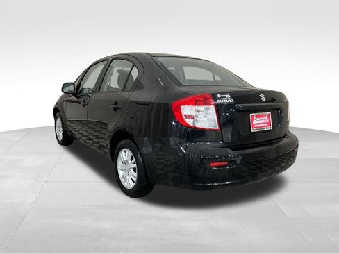Used 2012 Suzuki SX4 LE FWD image 3