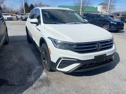 Used 2024 Volkswagen Tiguan SE