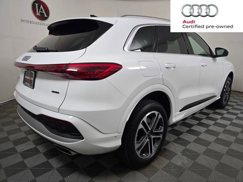 Certified 2025 Audi Q5 Premium w/ Convenience Package AWD/4WD image 4