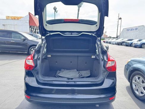 Used 2013 Ford Focus SE FWD image 24