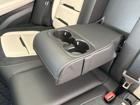 New 2026 Mercedes-Benz GLE 63 AMG S image 40