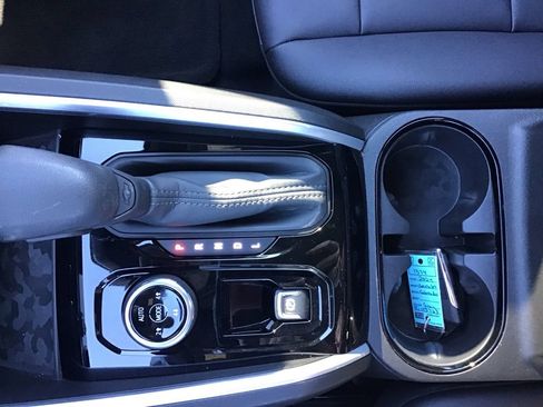 Used 2024 Chevrolet Colorado Trail Boss w/ Advanced Trailering Package image 37