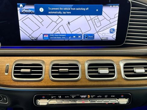 Certified 2025 Mercedes-Benz GLE 350 4MATIC w/ Winter Package image 13