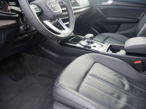 Certified 2023 Audi Q5 2.0T Premium w/ Convenience Package image 19