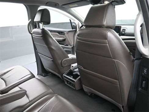 Used 2019 Honda Odyssey Elite image 16