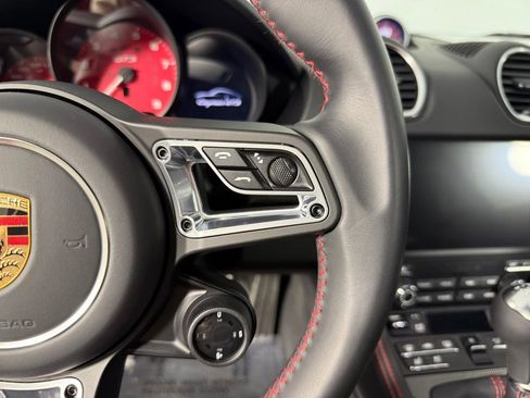Certified 2024 Porsche 718 Cayman GTS RWD image 28