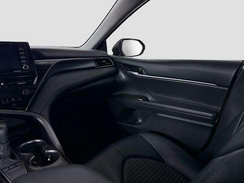 Certified 2024 Toyota Camry SE image 15