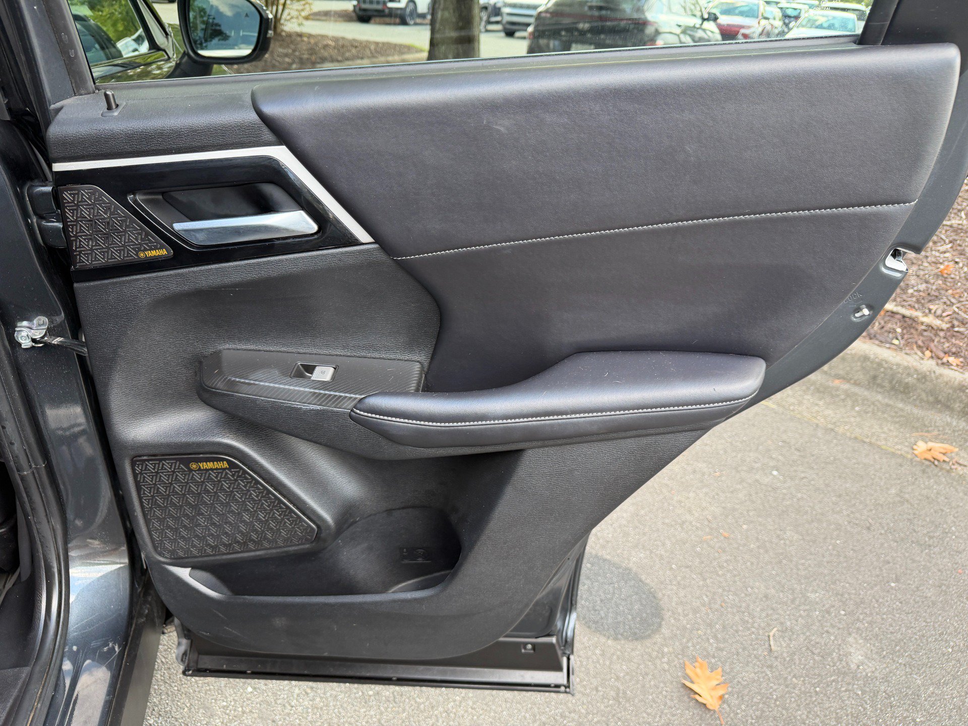 Used 2025 Mitsubishi Outlander SE FWD image 66