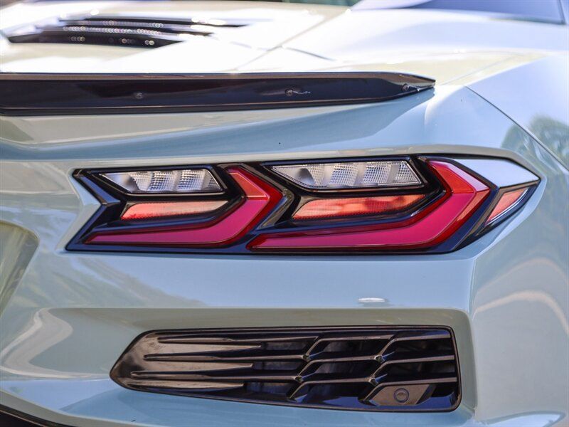 Used 2024 Chevrolet Corvette Z06 RWD image 15