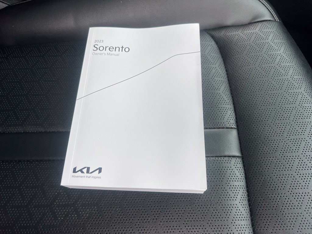 Certified 2023 Kia Sorento SX AWD/4WD image 28