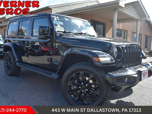 Used 2021 Jeep Wrangler Unlimited Sahara image 1