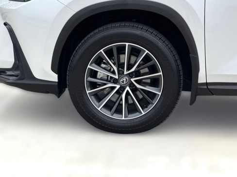 Certified 2025 Lexus NX 350h AWD w/ Accessory Package (2T) image 13