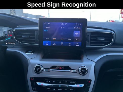 Used 2023 Ford Explorer XLT w/ Equipment Group 202A image 25