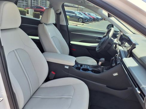 Used 2025 Hyundai Sonata SE image 7