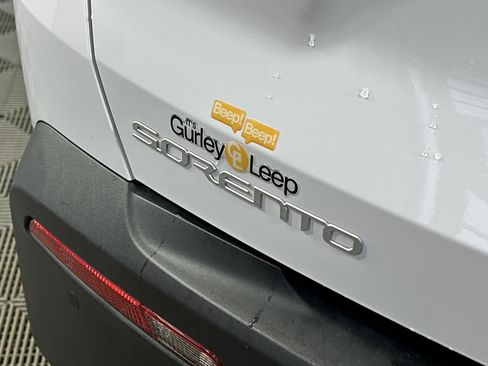 Certified 2023 Kia Sorento S w/ Panoramic Sunroof Package image 14