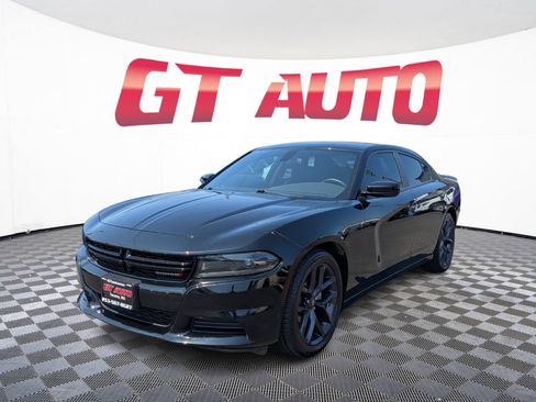 Used 2023 Dodge Charger SXT w/ Blacktop Package RWD image 2