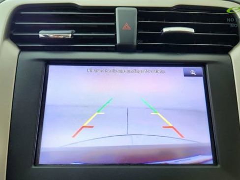 Used 2013 Ford Fusion SE FWD image 45