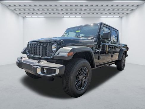 New 2025 Jeep Gladiator Sport AWD/4WD image 8