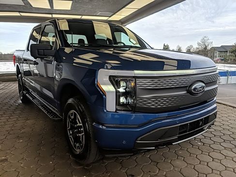 Used 2022 Ford F150 Lightning XLT w/ Max Trailer Tow Package image 4