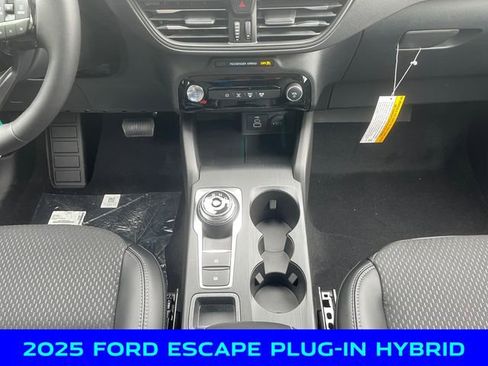 New 2025 Ford Escape Base image 11