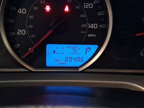 Used 2015 Toyota RAV4 LE AWD/4WD image 22