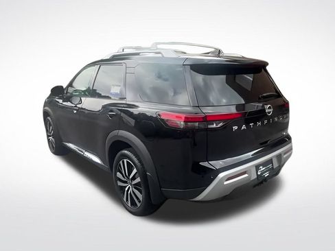 Used 2025 Nissan Pathfinder Platinum AWD/4WD image 10