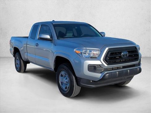 Used 2022 Toyota Tacoma SR image 3